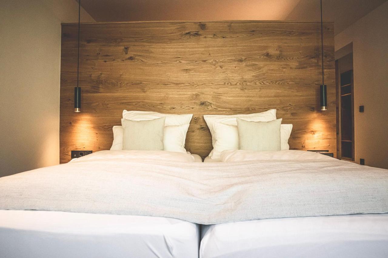 Hotel & Appartements Alpenresidenz Viktoria Нойщифт им Щубайтал Екстериор снимка