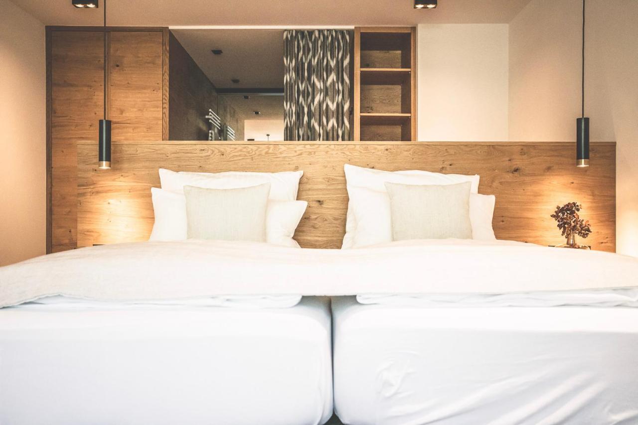 Hotel & Appartements Alpenresidenz Viktoria Нойщифт им Щубайтал Екстериор снимка