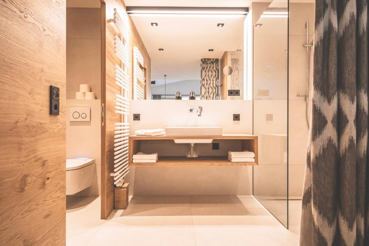 Hotel & Appartements Alpenresidenz Viktoria Нойщифт им Щубайтал Екстериор снимка
