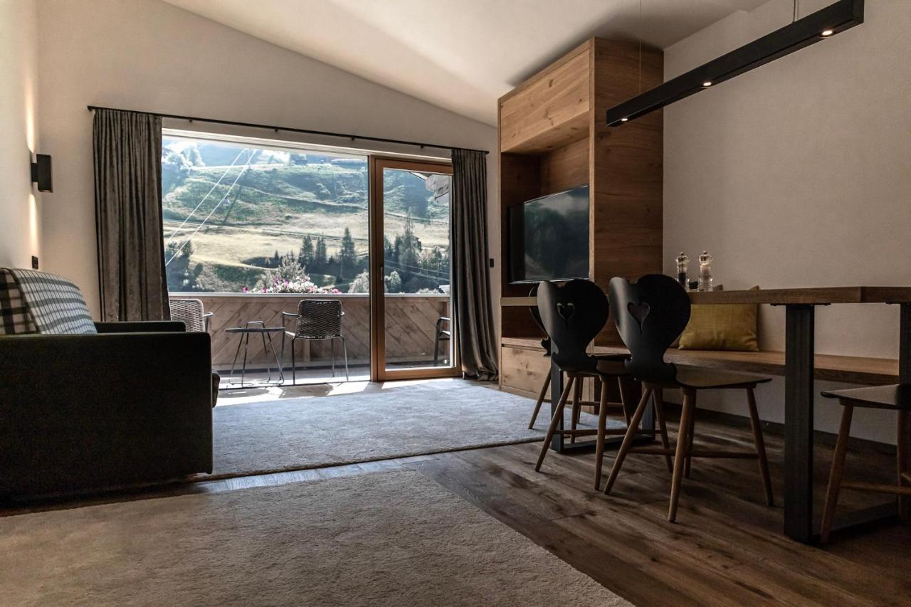 Hotel & Appartements Alpenresidenz Viktoria Нойщифт им Щубайтал Екстериор снимка