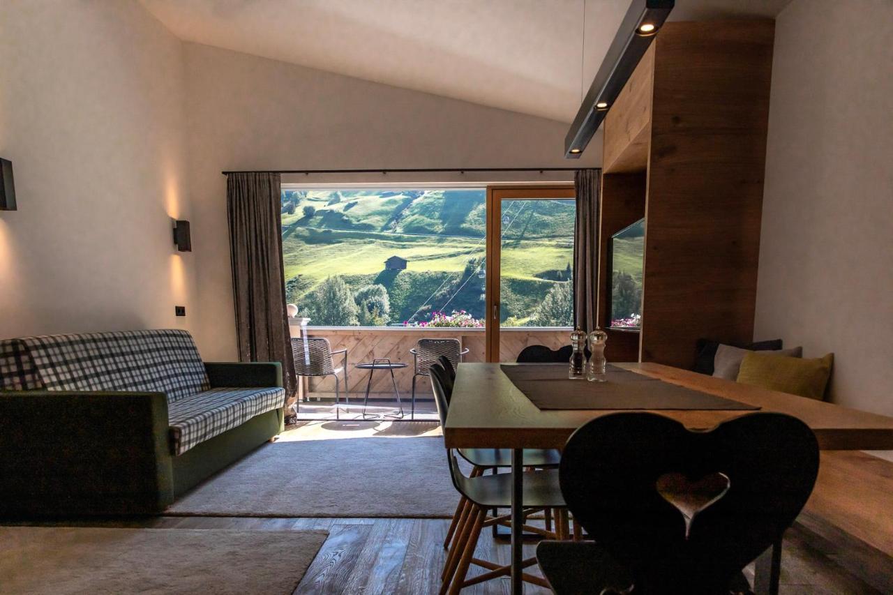Hotel & Appartements Alpenresidenz Viktoria Нойщифт им Щубайтал Екстериор снимка