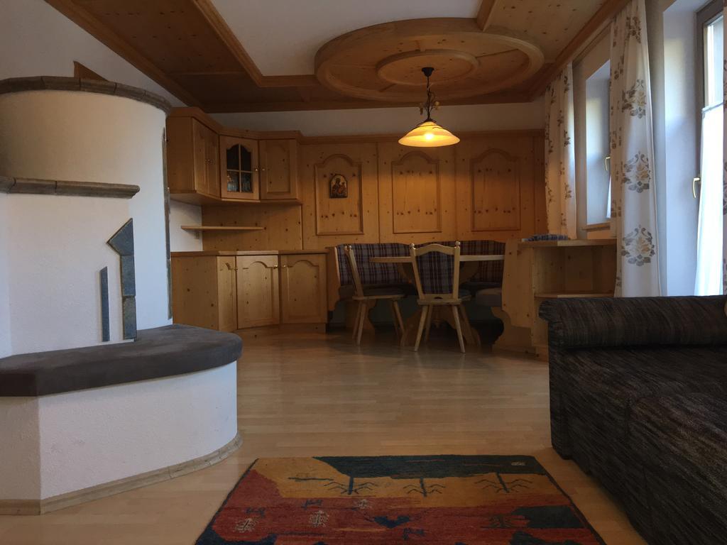 Hotel & Appartements Alpenresidenz Viktoria Нойщифт им Щубайтал Екстериор снимка
