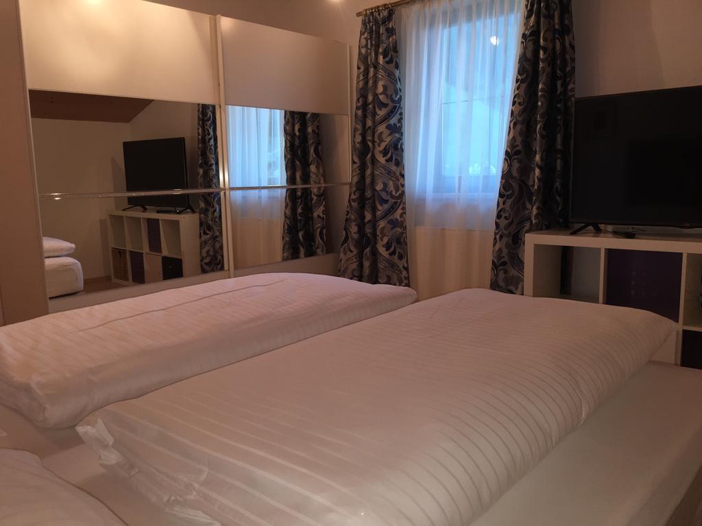 Hotel & Appartements Alpenresidenz Viktoria Нойщифт им Щубайтал Екстериор снимка