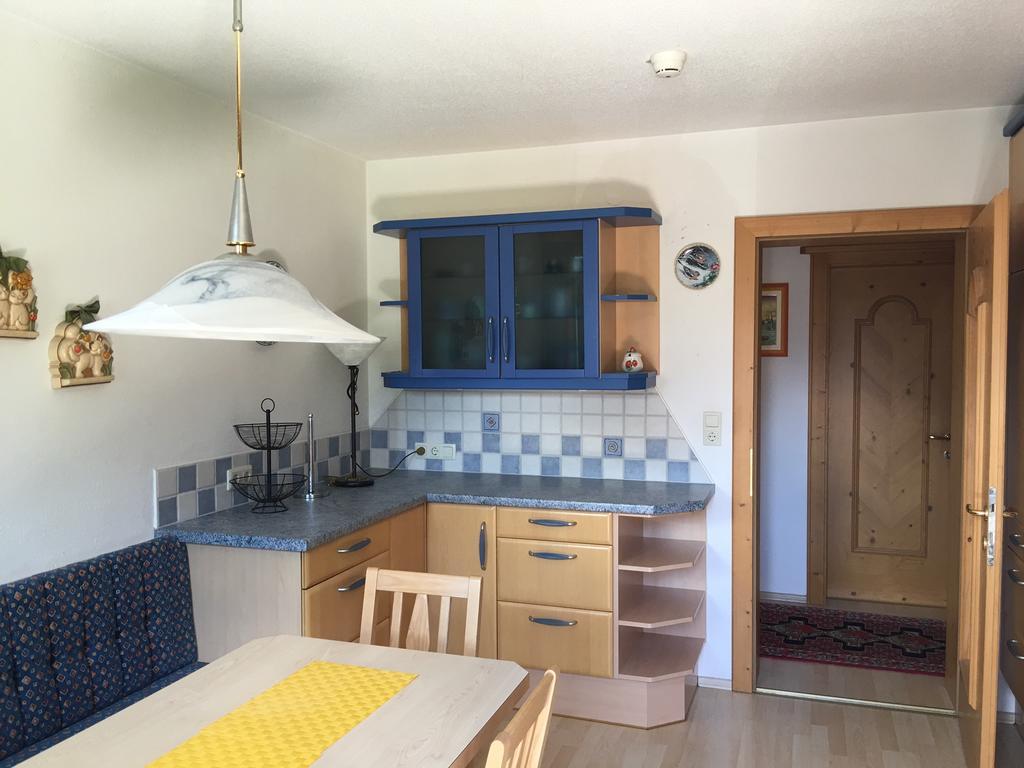 Hotel & Appartements Alpenresidenz Viktoria Нойщифт им Щубайтал Екстериор снимка