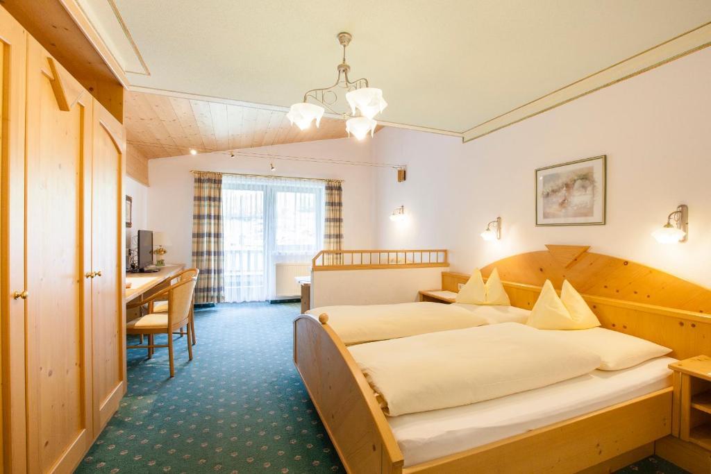Hotel & Appartements Alpenresidenz Viktoria Нойщифт им Щубайтал Стая снимка