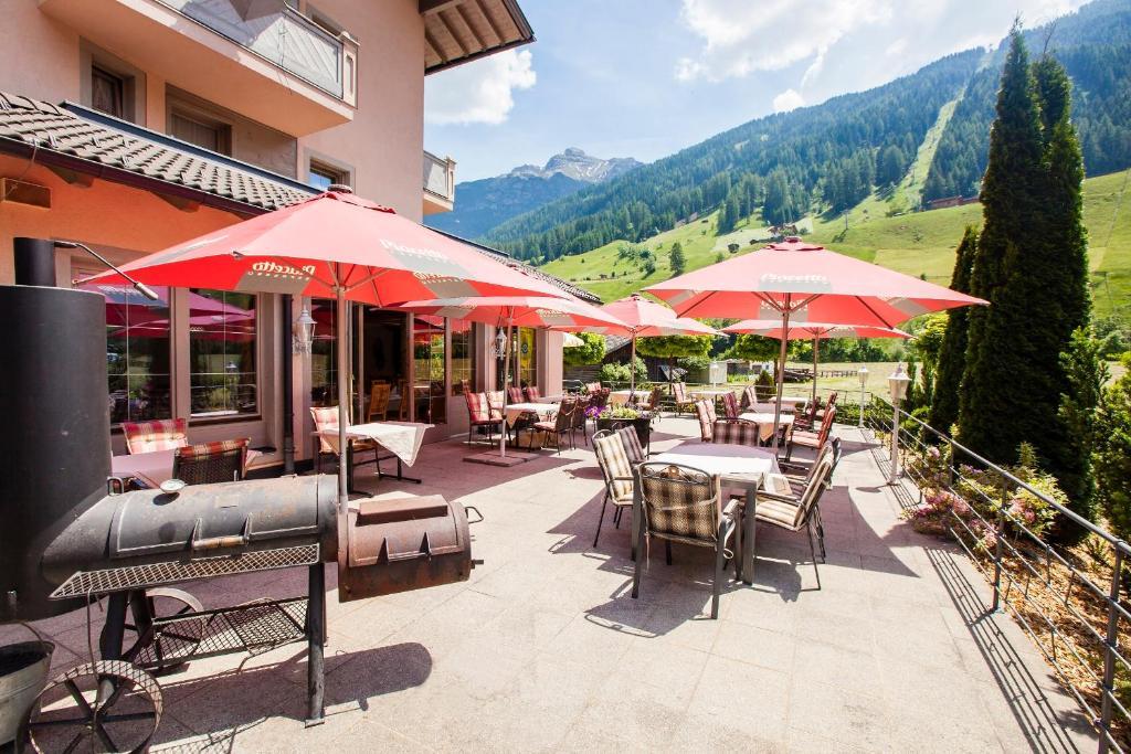 Hotel & Appartements Alpenresidenz Viktoria Нойщифт им Щубайтал Екстериор снимка